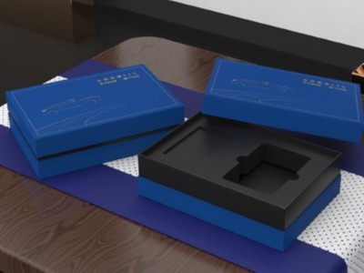 電子產(chǎn)品包裝盒天地蓋應(yīng)該搭配什么內(nèi)托呢？