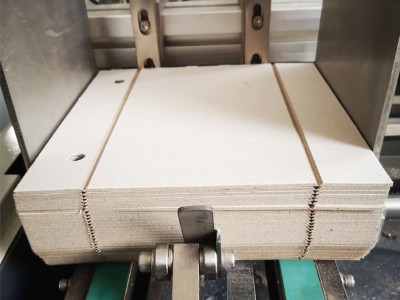 天地蓋禮盒找恒印包裝，價(jià)格直降10%—濟(jì)南包裝盒廠家為您揭密