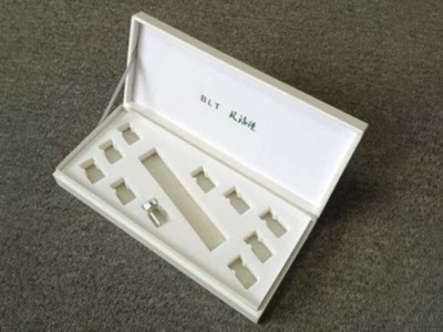 濟(jì)南彩盒生產(chǎn)廠家，定制化妝品包裝盒內(nèi)托有這些方案