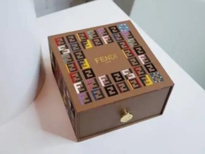 中秋送什么禮？精品盒廠家挑選幾款月餅禮盒，送禮倍有面子！