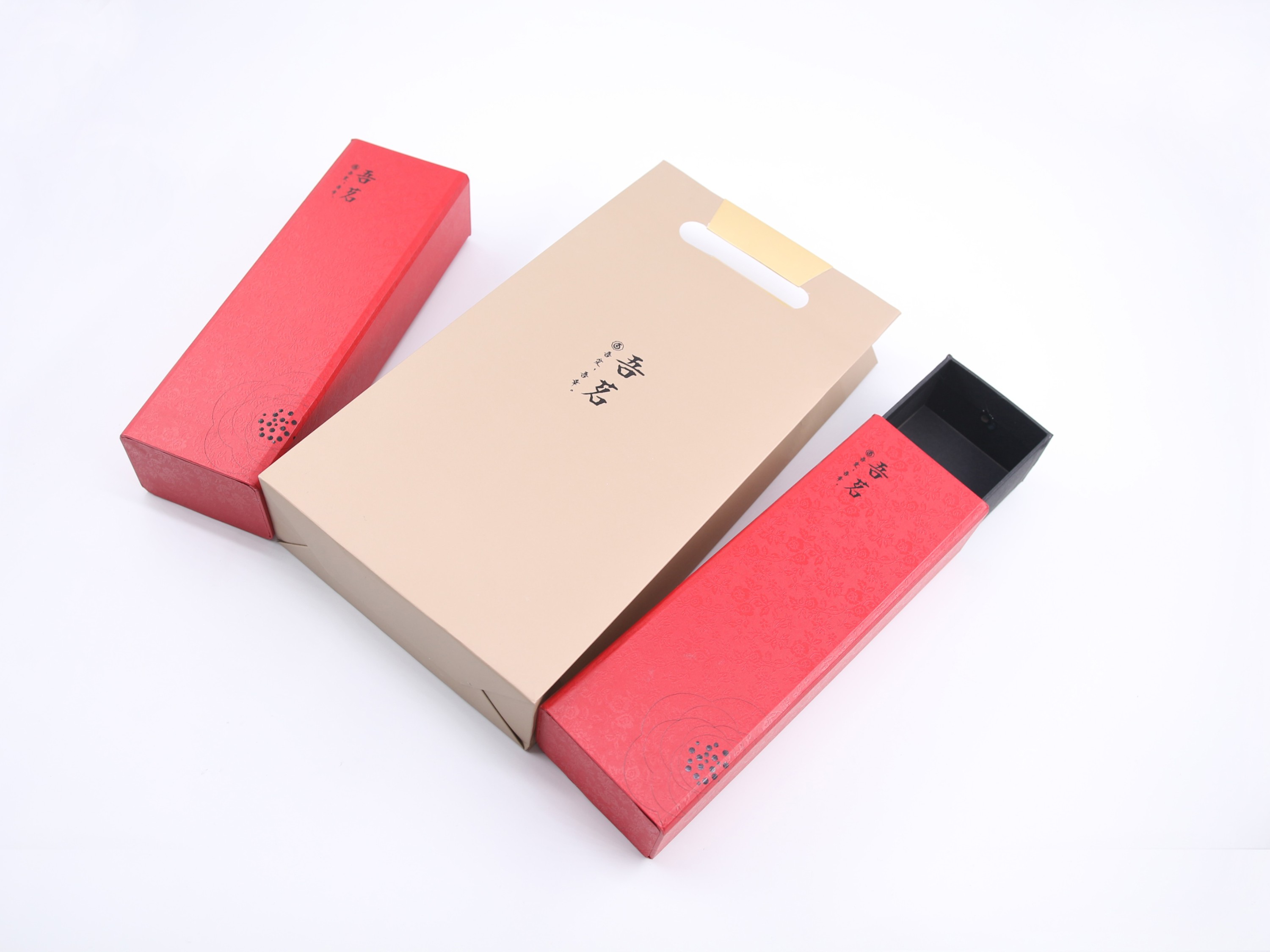 十余載的老司告訴您濟(jì)南茶葉禮盒定制盒型如何選擇？